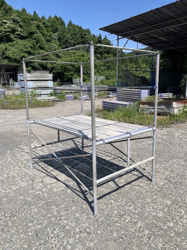 枠組足場組合せ商品　作業台　ステージ　高所作業　立ち馬　朝礼台　W1200　L1800　H900　手摺付き　宮城県_画像2