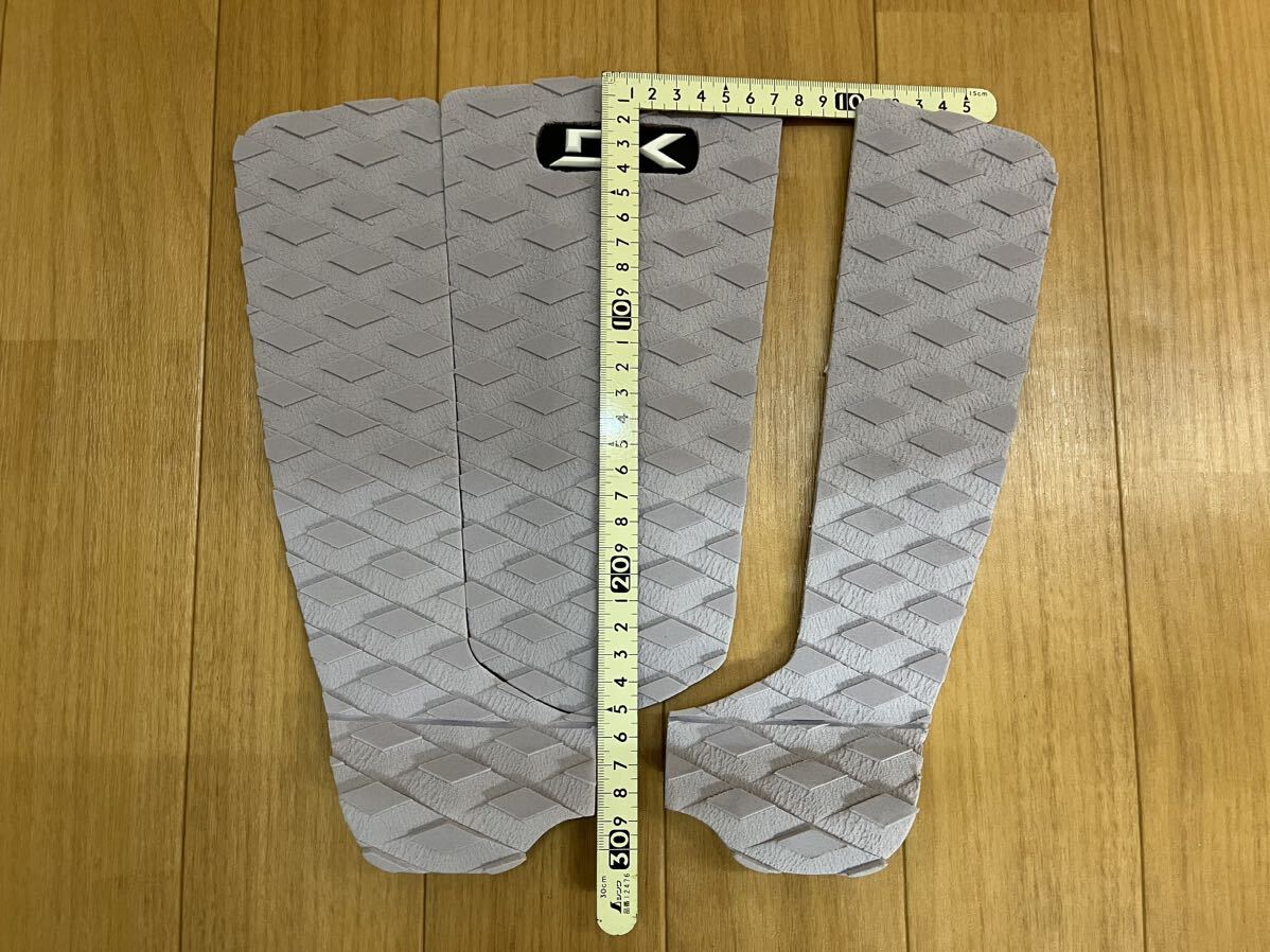 新品未使用 デッキパッド 白灰色 ホワイトグレー DAKINE ダカイン サーフボード ショートボード ミッドレングス white gray_画像3