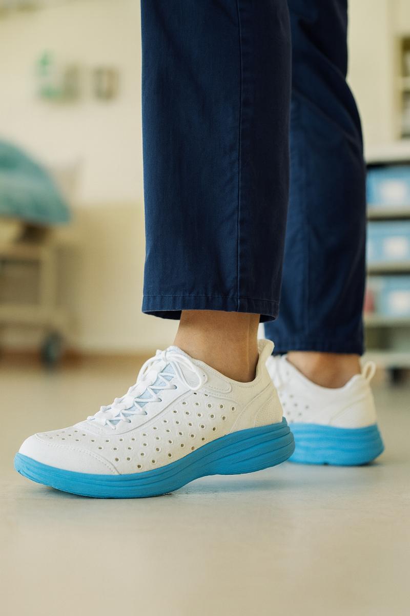 ヒールアップやわらかシューズ 看護師 介護士 23.0cm ホワイトxサックス_画像4