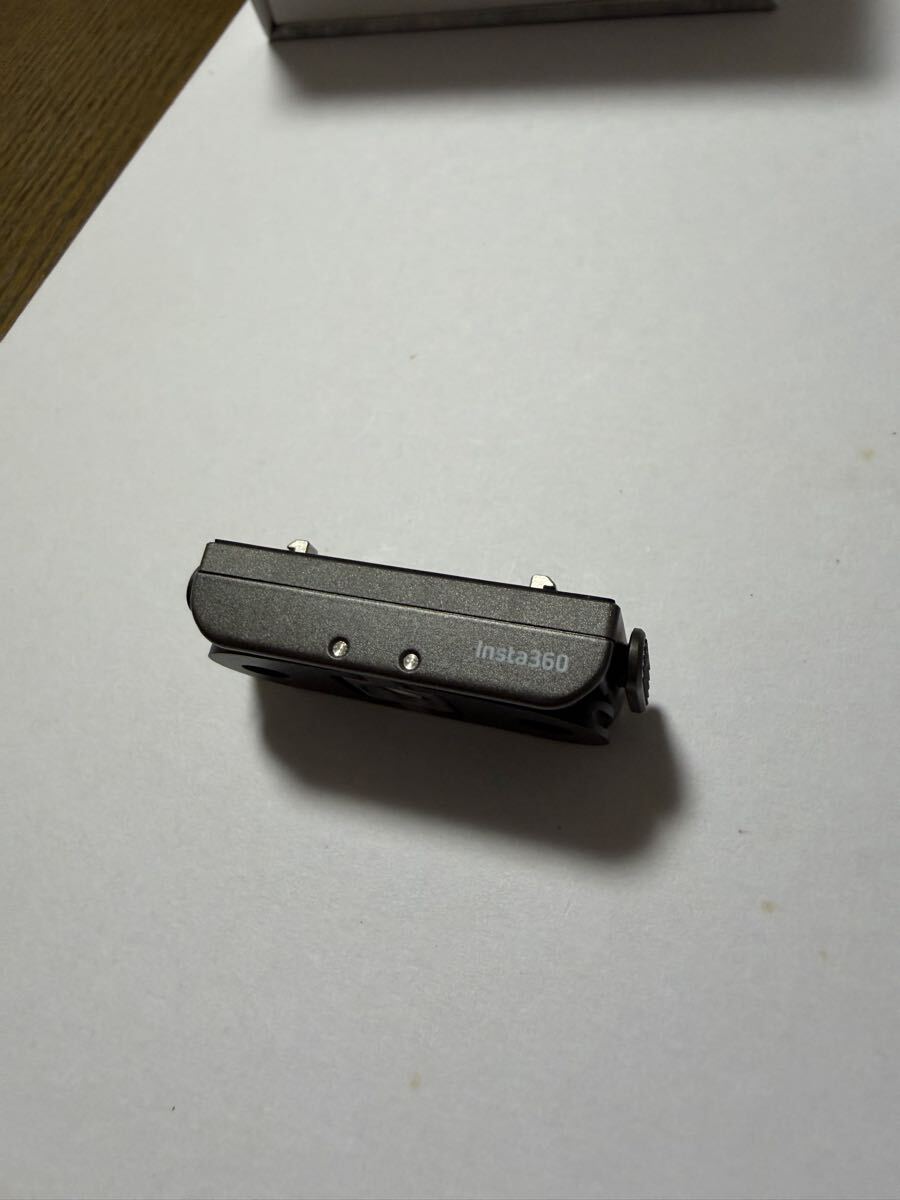 Insta360 Ace Pro +純正 クイックリリースマウント +予備バッテリー_画像8