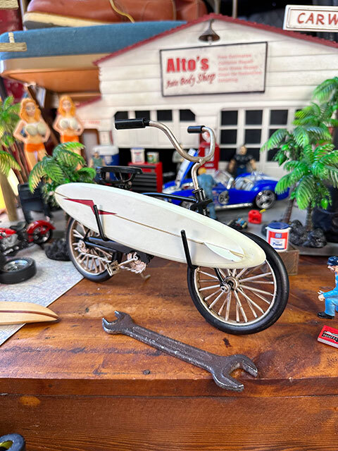  Surf beach cruiser жестяная пластина произведение искусства (L размер / черный ) # american смешанные товары America смешанные товары 