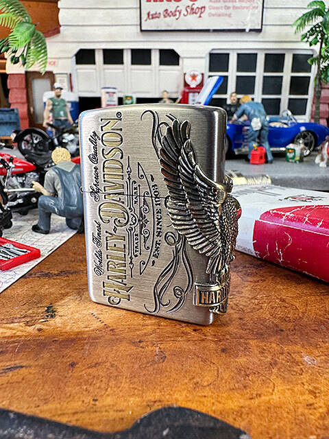 ハーレーダビッドソン　ゴージャス仕様　ジッポーライター　（ハーレーイーグル/サイドメタル/ニッケル＆真ちゅうコンビ）_画像1