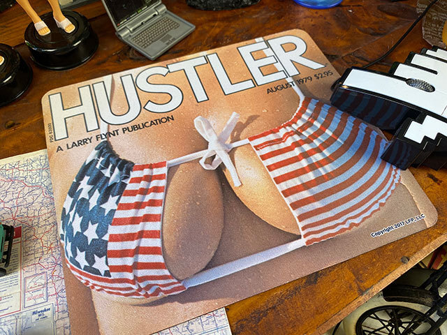  Hustler. коврик для мыши (F) # american смешанные товары America смешанные товары 