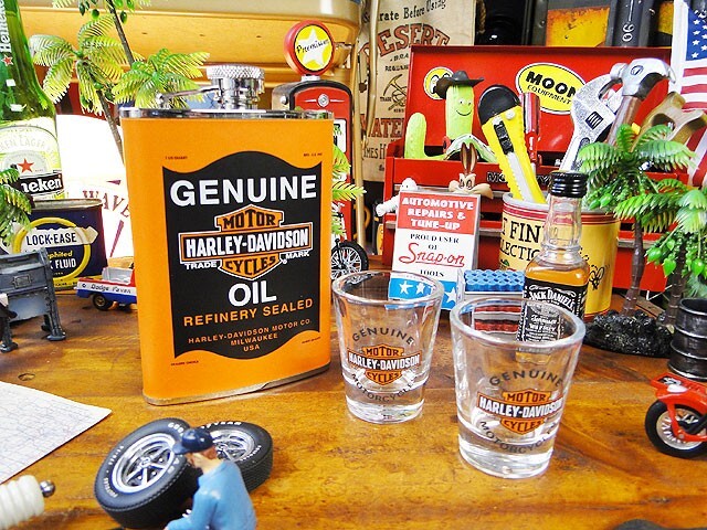 ハーレーダビッドソン　オイル缶フラスクセット　■ アメリカン雑貨 アメリカ雑貨 harley davidson_画像1