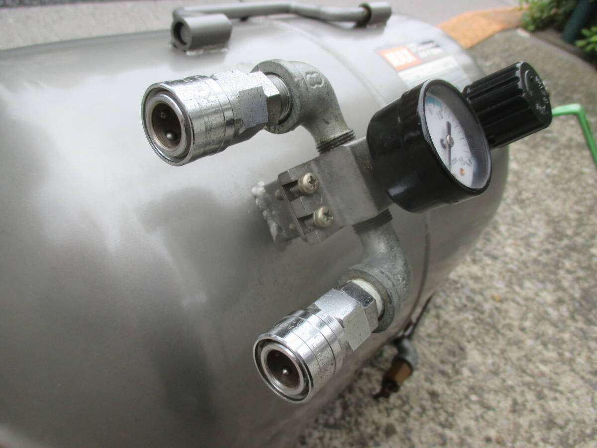 v431★MAX マックスエアコンプレッサー用タンク 30L・AKーT30R・レギュレータ付_画像7