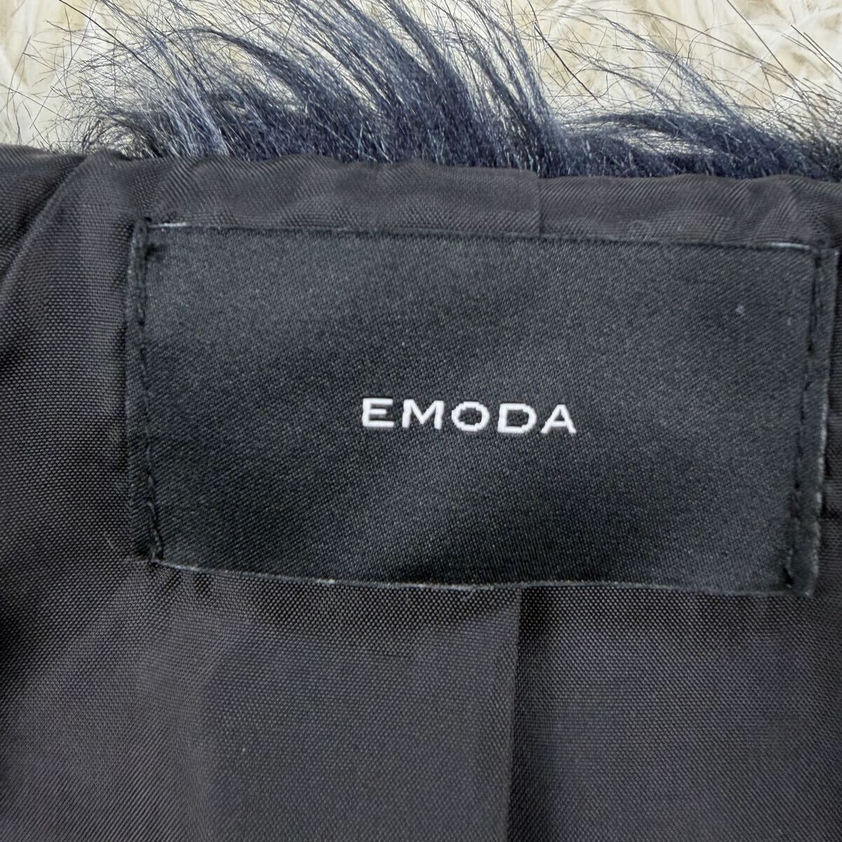 未使用級XL!!! エモダ『極暖の始皇帝』EMODA ムートンコート F ファー ボア 極暖 フワフワ 毛皮 ブルー 手触り 圧倒的存在感◎ 極希少品_画像7