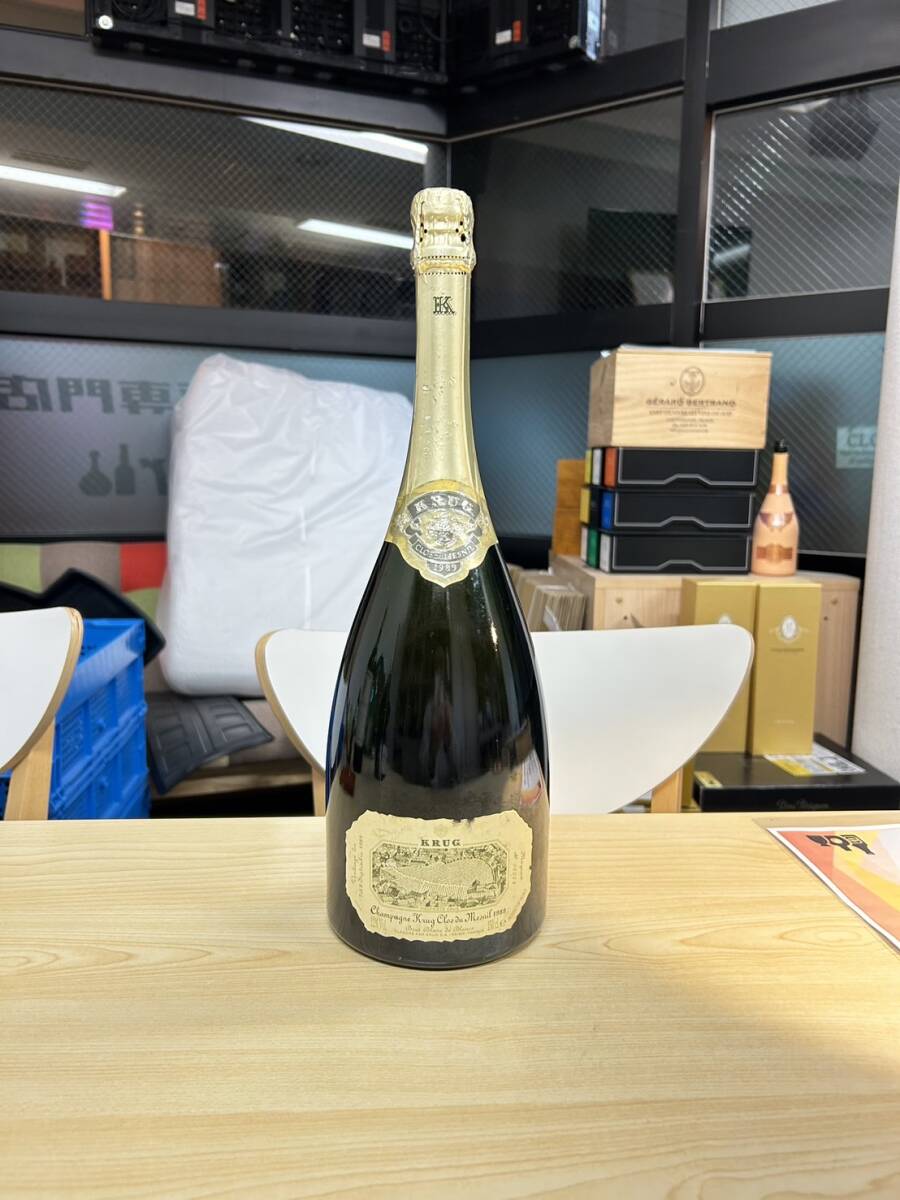 【超希少】[シャンパン] クリュッグ クロ・デュ・メニル 1989 マグナムボトル 1500ml_画像1