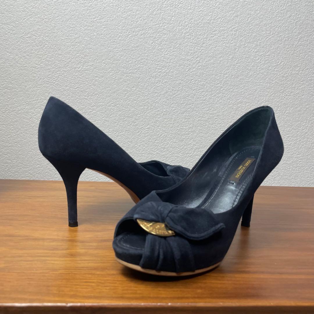 【美品】ルイヴィトン★パンプス　オープントゥ　黒　ゴールドロゴ　リボン　35_画像2