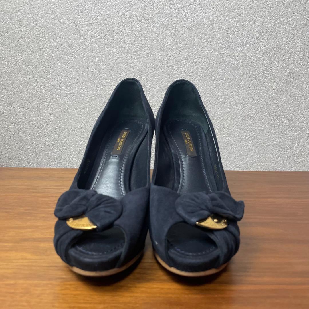 【美品】ルイヴィトン★パンプス　オープントゥ　黒　ゴールドロゴ　リボン　35_画像3