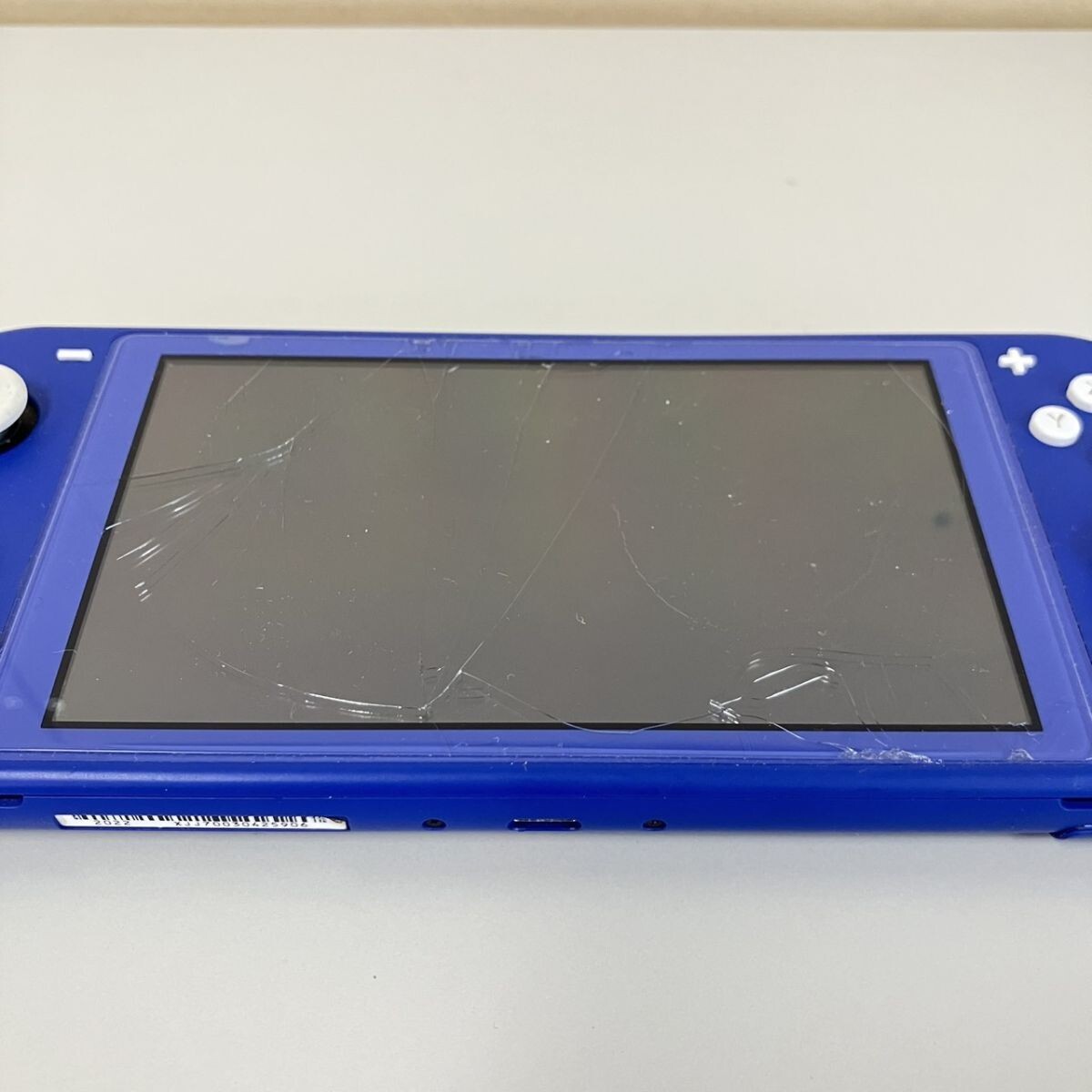O301-T20-3010 NINTENDO SWITCH Lite HDH-001 ニンテンドー スイッチ ライト ブルーカラー 箱付き ゲーム機 任天堂 通電確認済み TE_画像6