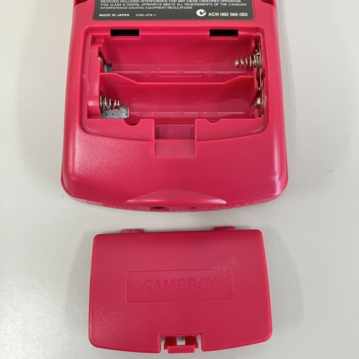O304-T20-3011 ◎ NINTENDO GAME BOY COLOR CGB-001 ニンテンドー ゲームボーイカラー レッドカラー 箱付き ゲーム 通電確認済み TE_画像4