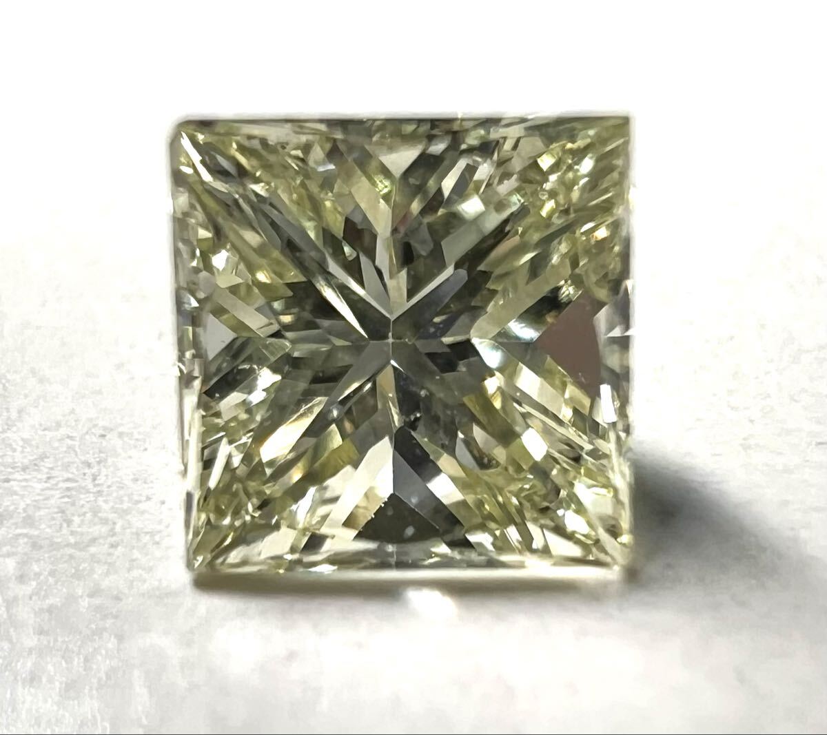 1円 ダイヤモンド ルース 0.311ct VLY VS-2 SQ EG2147の画像1