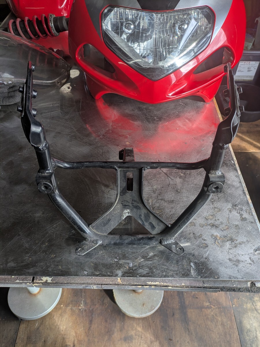 スズキ　GSX-R1000　k1　k2 アッパーカウル　ライト　ステー　スクリーン　付_画像3