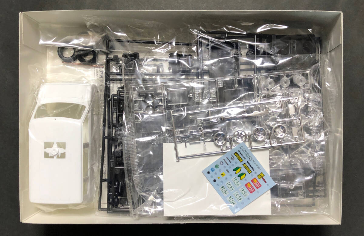 @中古絶版模型堂 アオシマ 1/20 ホンダVAライフステップバン'74 ザ・モデルカー ホンダ ライフ ステップバン 定形外送料660円_画像2
