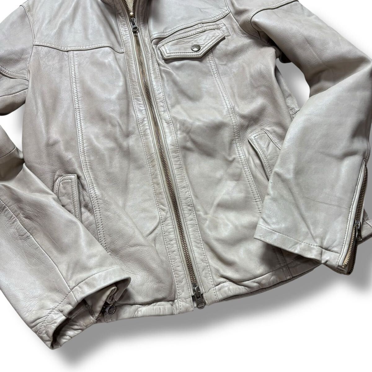 【美品】MONSIEUR NICOLE ムッシュニコル レザージャケット シングルライダース 羊革 シープスキン ホワイトベージュ メンズ 46(M相当)_画像7