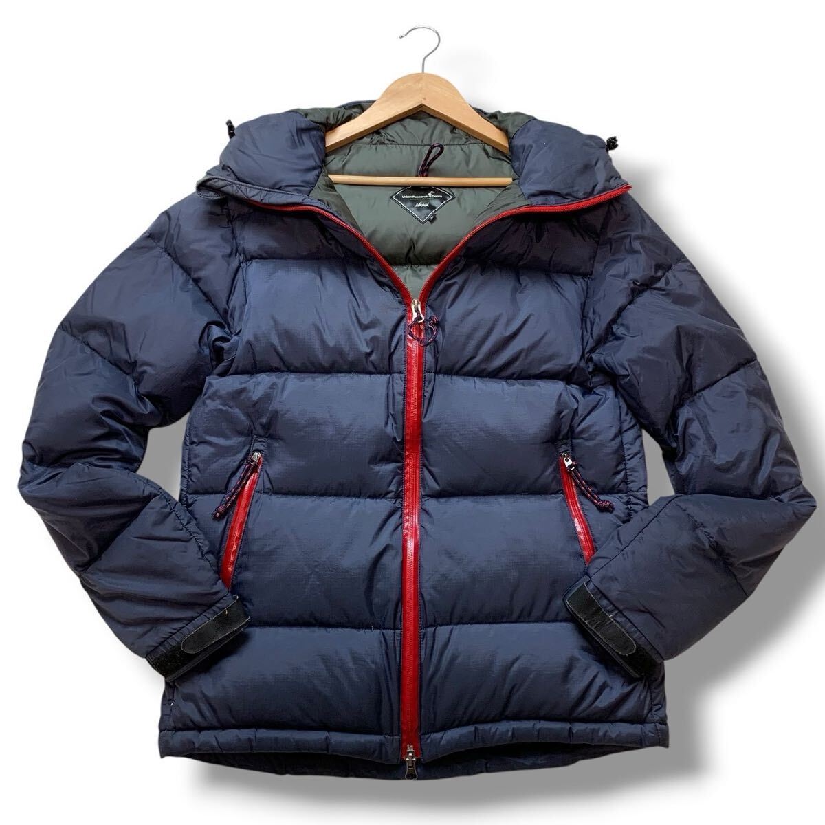 【美品】URBAN RESEARCH×NANGA アーバンリサーチ ナンガ ダウンジャケット フェザー フード 肉厚 極暖 ネイビー メンズ アウター Mサイズ_画像2
