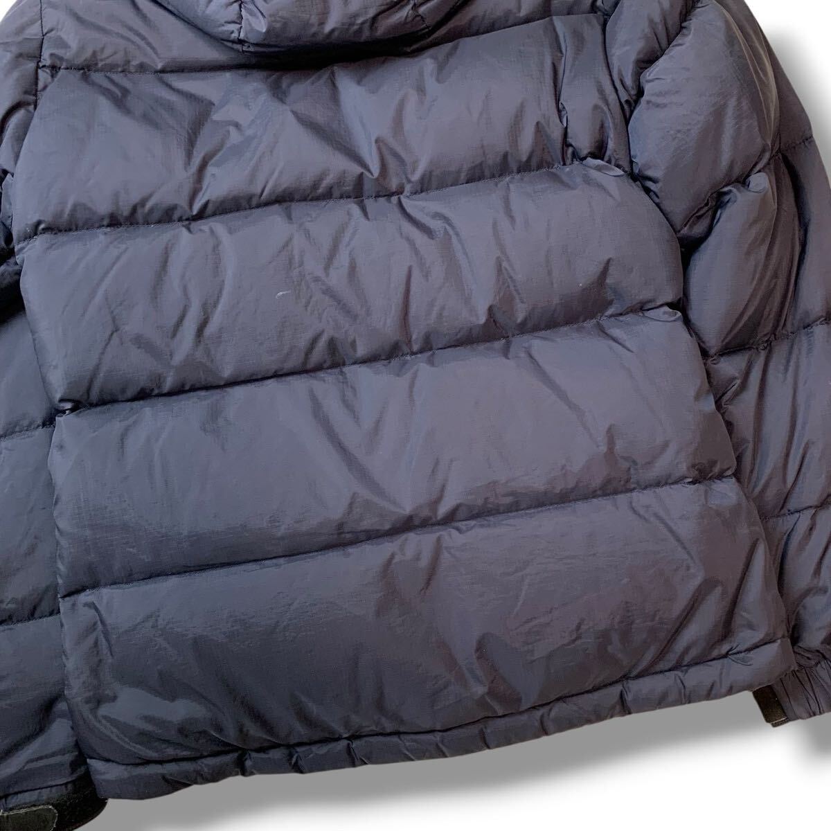 【美品】URBAN RESEARCH×NANGA アーバンリサーチ ナンガ ダウンジャケット フェザー フード 肉厚 極暖 ネイビー メンズ アウター Mサイズ_画像8