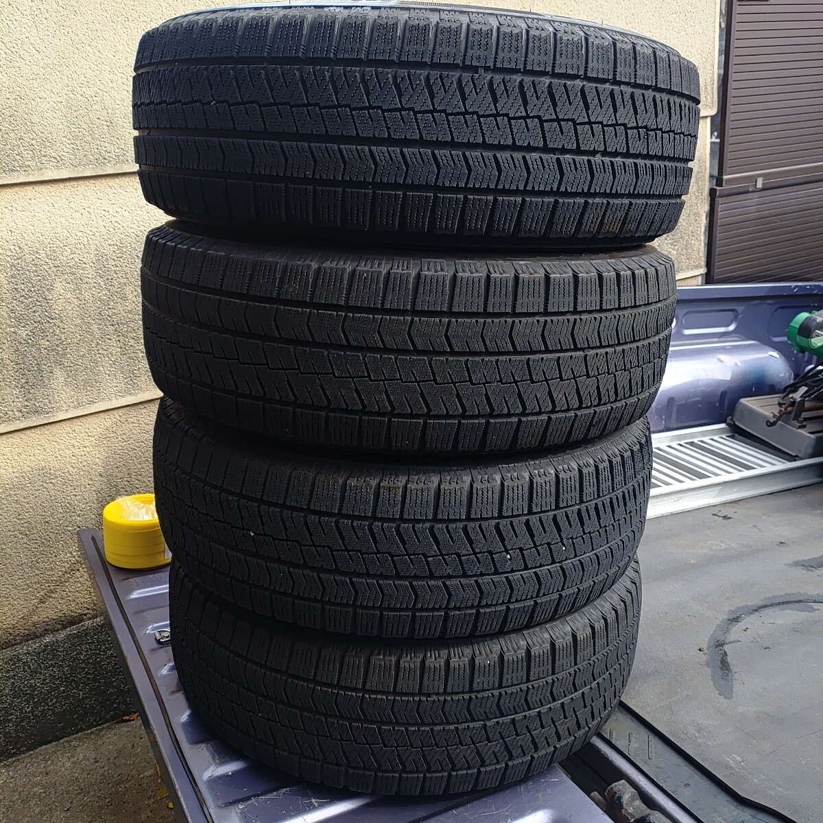 ブリジストン BRIDGESTONE BLIZZAK VRX2 ブリザック 215/65R16 2022年 ハイエース キャラバン_画像1