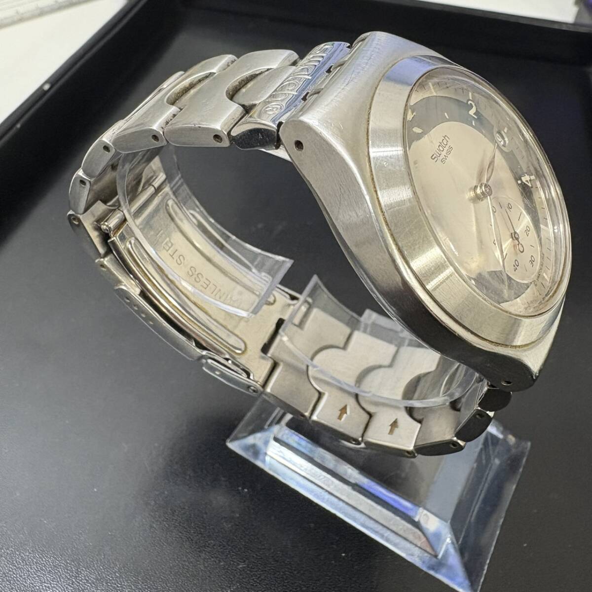 15917 スウォッチ アイロニー クォーツ 腕時計 シルバー_画像3