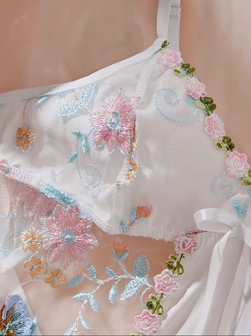 ◆ラグジュアリー ゴージャス刺繍たっぷりスリップ LL-80 (バスト93-101cm 着丈約80cm) ホワイト系♪新品:大きいサイズ◆送料230円(匿名)◆_画像4