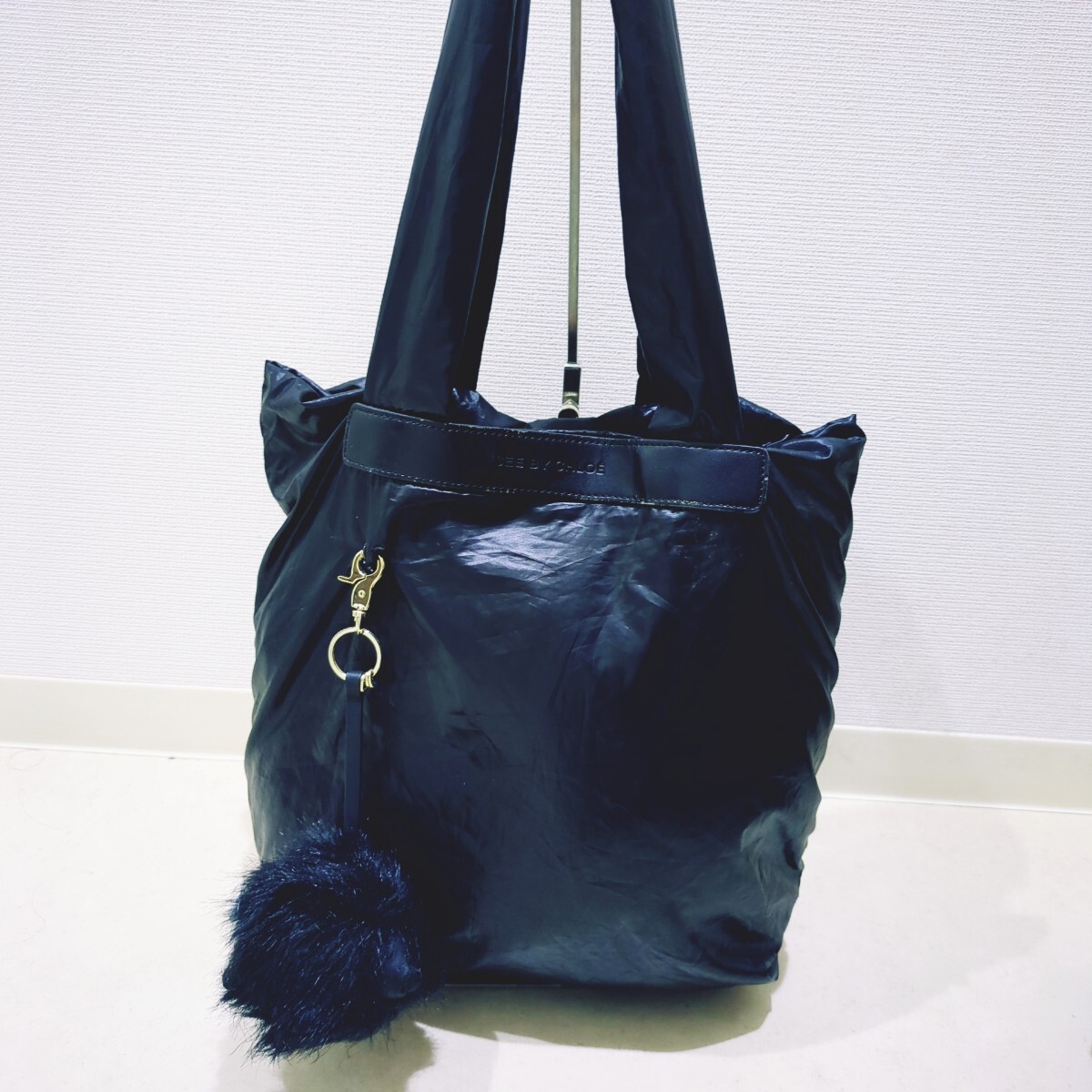 1円〜【SEE BY CHLOE】シーバイクロエ ナイロン トートバッグ ハリネズミ チャーム付き バック 鞄 軽量 ハンドバッグ 黒 ブラック_画像1
