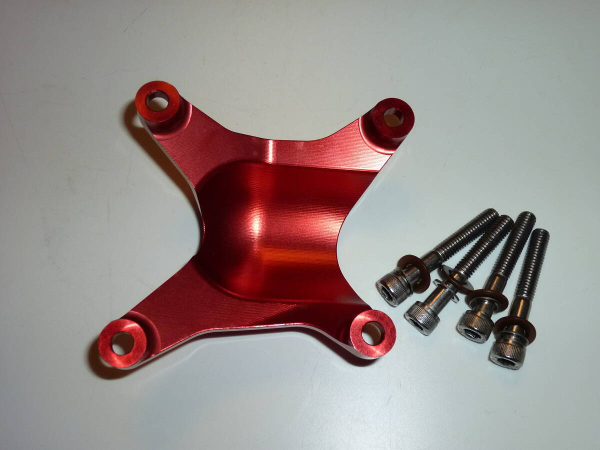【DUCATI／美品中古】AELLA／アエラ／ドゥカティ用 ウォーターポンプカバープロテクター／アルミ削り出し／目立つ傷なしの画像5