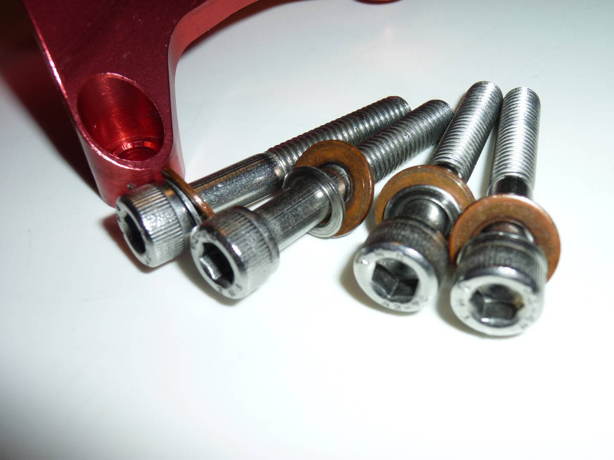 【DUCATI／美品中古】AELLA／アエラ／ドゥカティ用 ウォーターポンプカバープロテクター／アルミ削り出し／目立つ傷なしの画像6