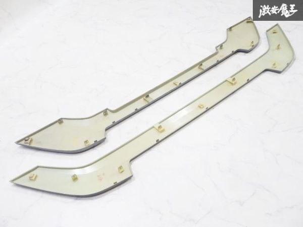 ★新車外し★ ISUZU いすゞ 純正 令和7年式 フォワード 4t/4トン 標準ボディ フロントグリル ラジエーターグリル シルバー系 上下セット_画像7