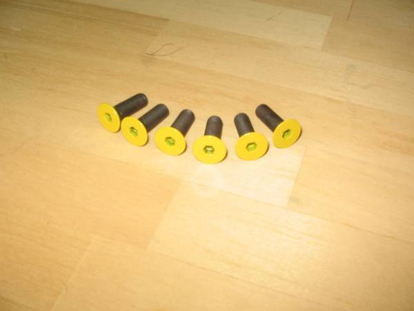 人気No1です。●MOMO／ ステアリング・皿カラーボルト 黄 ② １６L ／加工・新品● _画像2