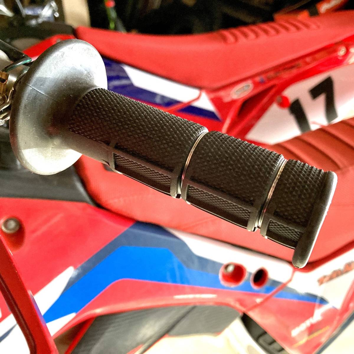 ハンドル グリップ オフロード モトクロス エンデューロ 林道 セロー225 セロー250 CRF250R CRF250L トリッカー KLX230 TT-R125 XR250 CRM_画像3