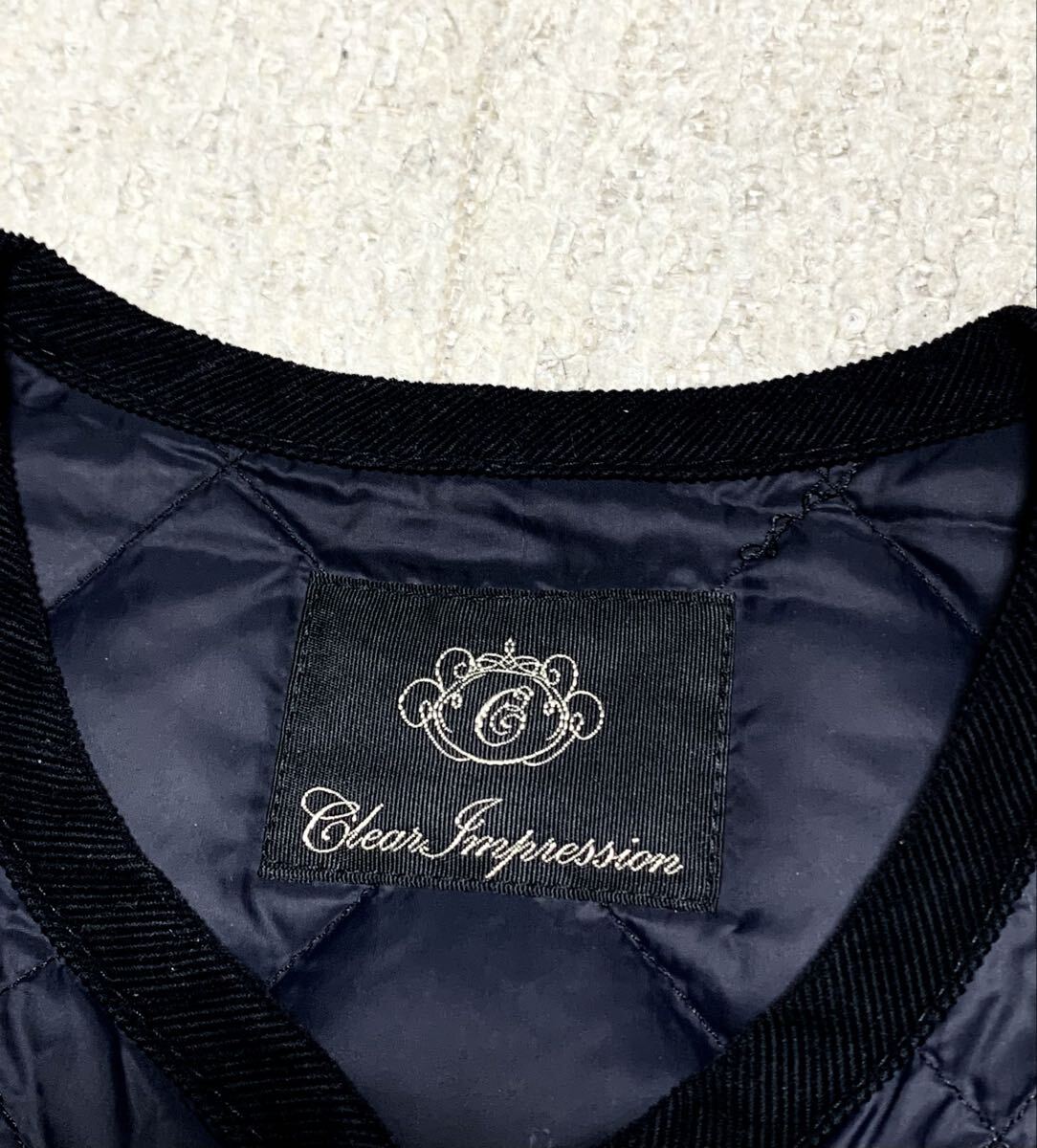 新品同様:CLEAR IMPRESSION(クリアインプレッション).ノーカラー ダウン キルティング ジャケット 1(黒/肩37幅46丈62/uniqlo taion type)_画像6