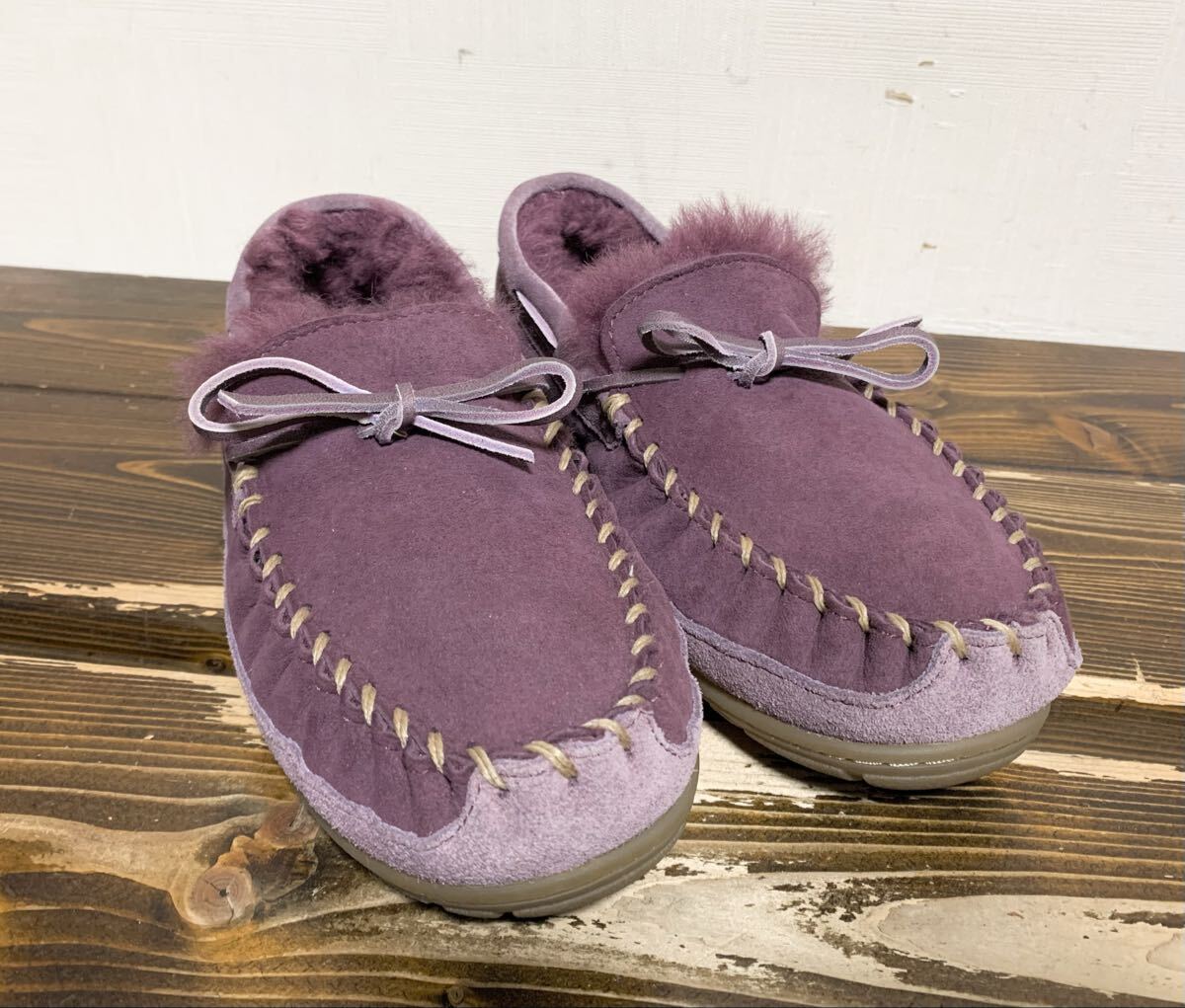 新品同様L.L.Bean.リアル ムートン レザー スリッポン シューズ M(25/レディース/ウィケッド グッド キャンプ モカシン/羊毛革/ugg type)_画像2