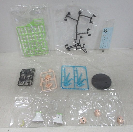 ■【未組立/外箱ダメージ】壽屋(KOTOBUKIYA) ファンタシースターオンライン2 es ジェネ(ステラティアーズVer.) 全高約160mmプラモデル 特_画像9