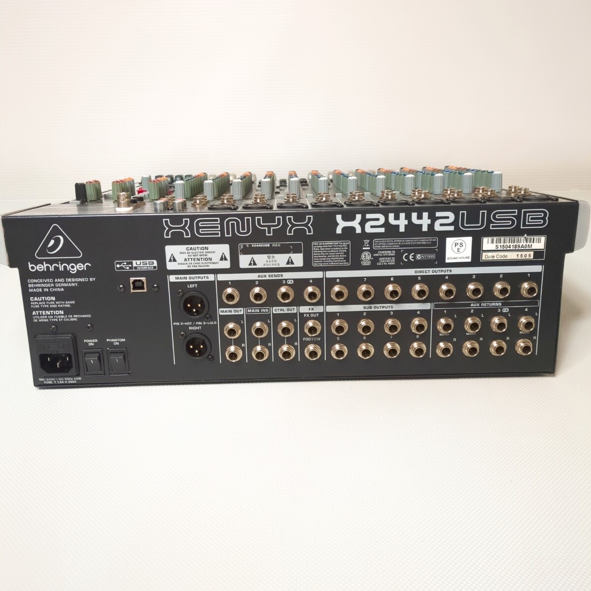 美品 Behringer アナログミキサー XENYX X2442USB 24チャンネル4バス 1ノブコンプ エフェクト USBオーディオインターフェース_画像5