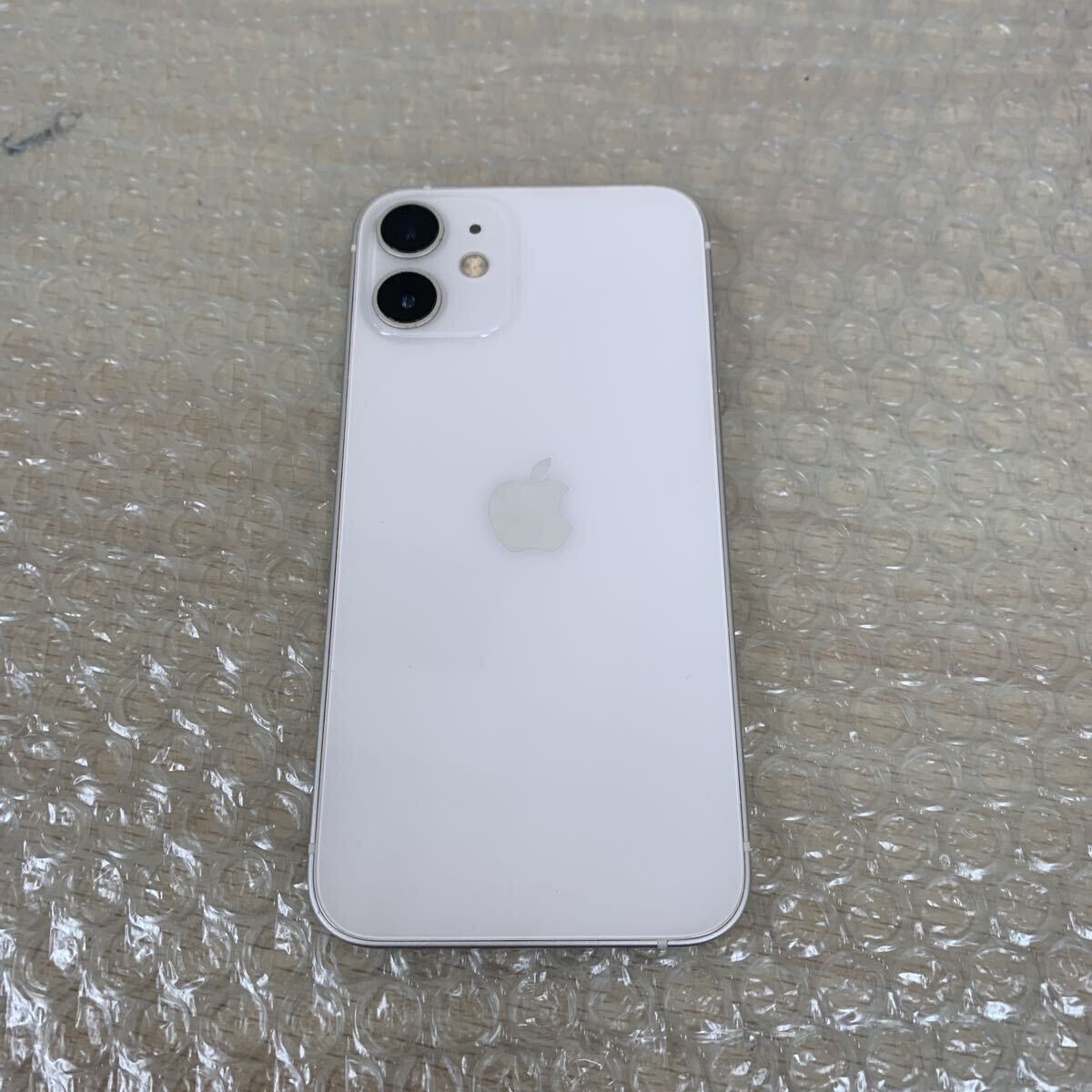  б/у товар смартфон Apple iPhone 12 mini 128GB белый MGDM3J/A SIM блокировка нет au: суждение 0 смартфон * мобильный телефон 