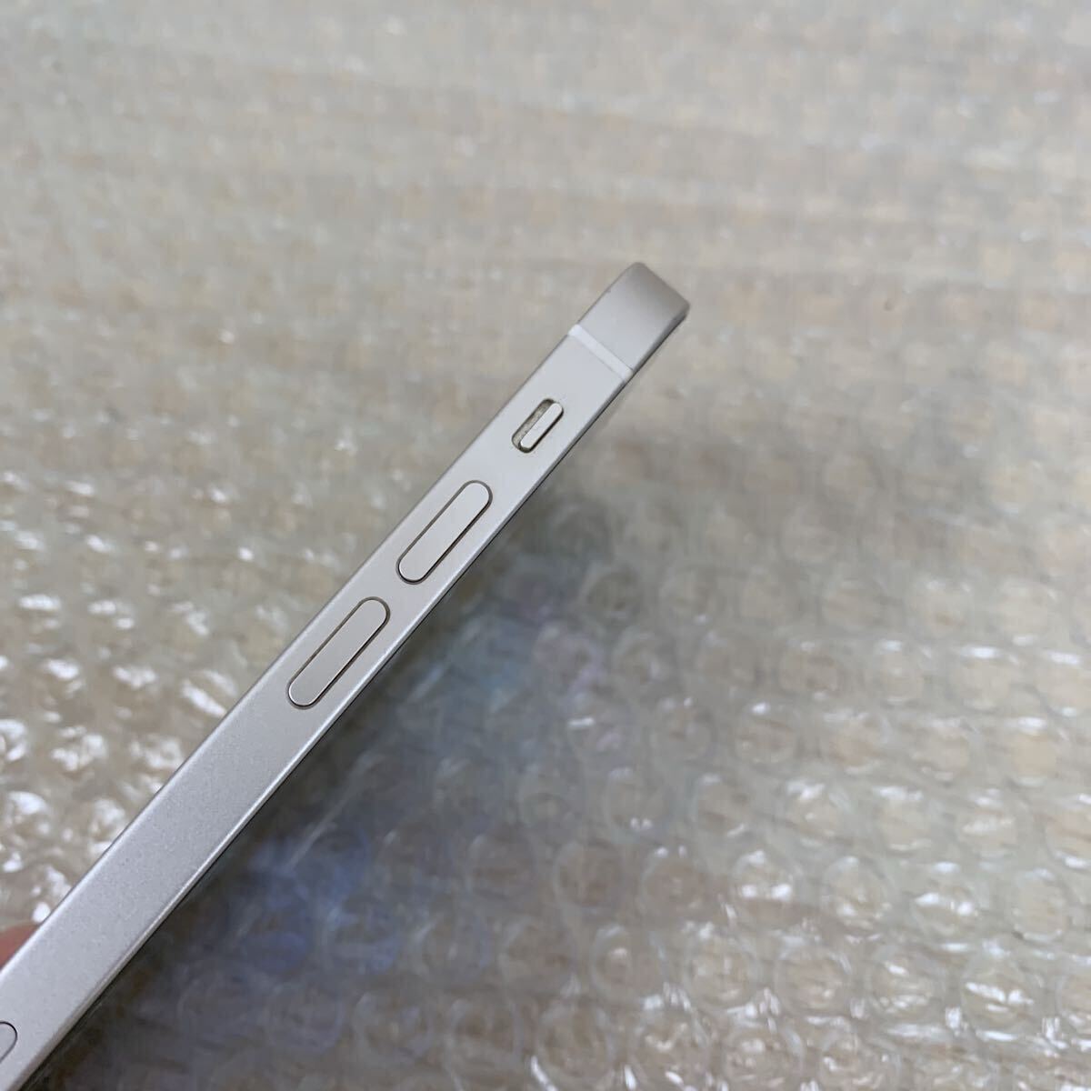  б/у товар смартфон Apple iPhone 12 mini 128GB белый MGDM3J/A SIM блокировка нет au: суждение 0 смартфон * мобильный телефон 