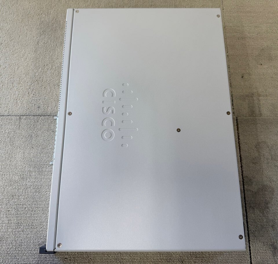 Cisco C8200L-1N-4T V01 NIM-1MFT-T1/E1 Router ルーター 初期化済み_画像3