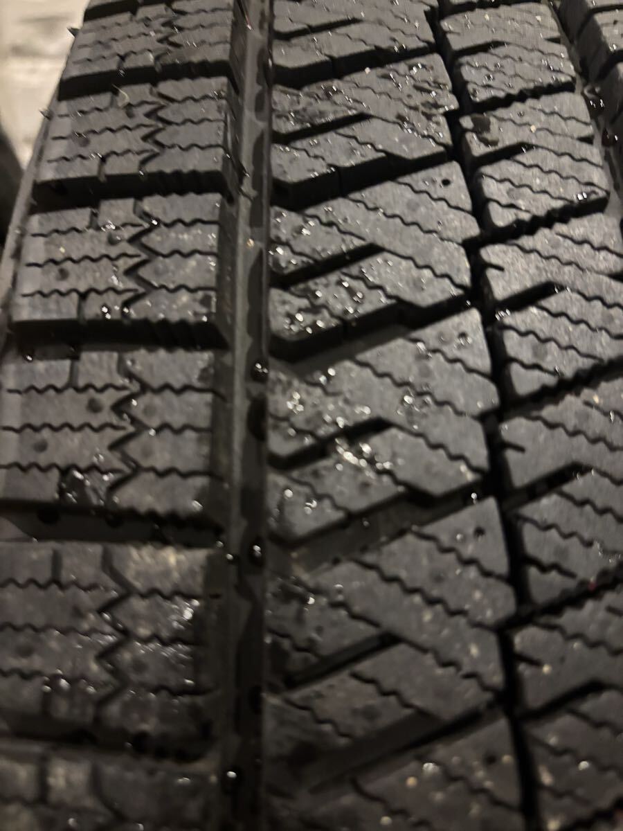 ★本州送込み★ブリヂストン　VRX2 215/65R16 2023年製 スタッドレスタイヤ_画像9
