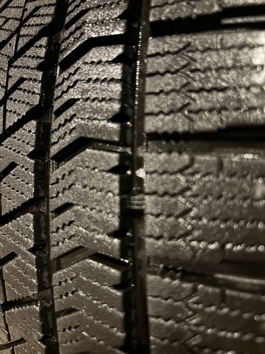 ★本州送込み★ブリヂストン　VRX2 215/65R16 2023年製 スタッドレスタイヤ_画像10