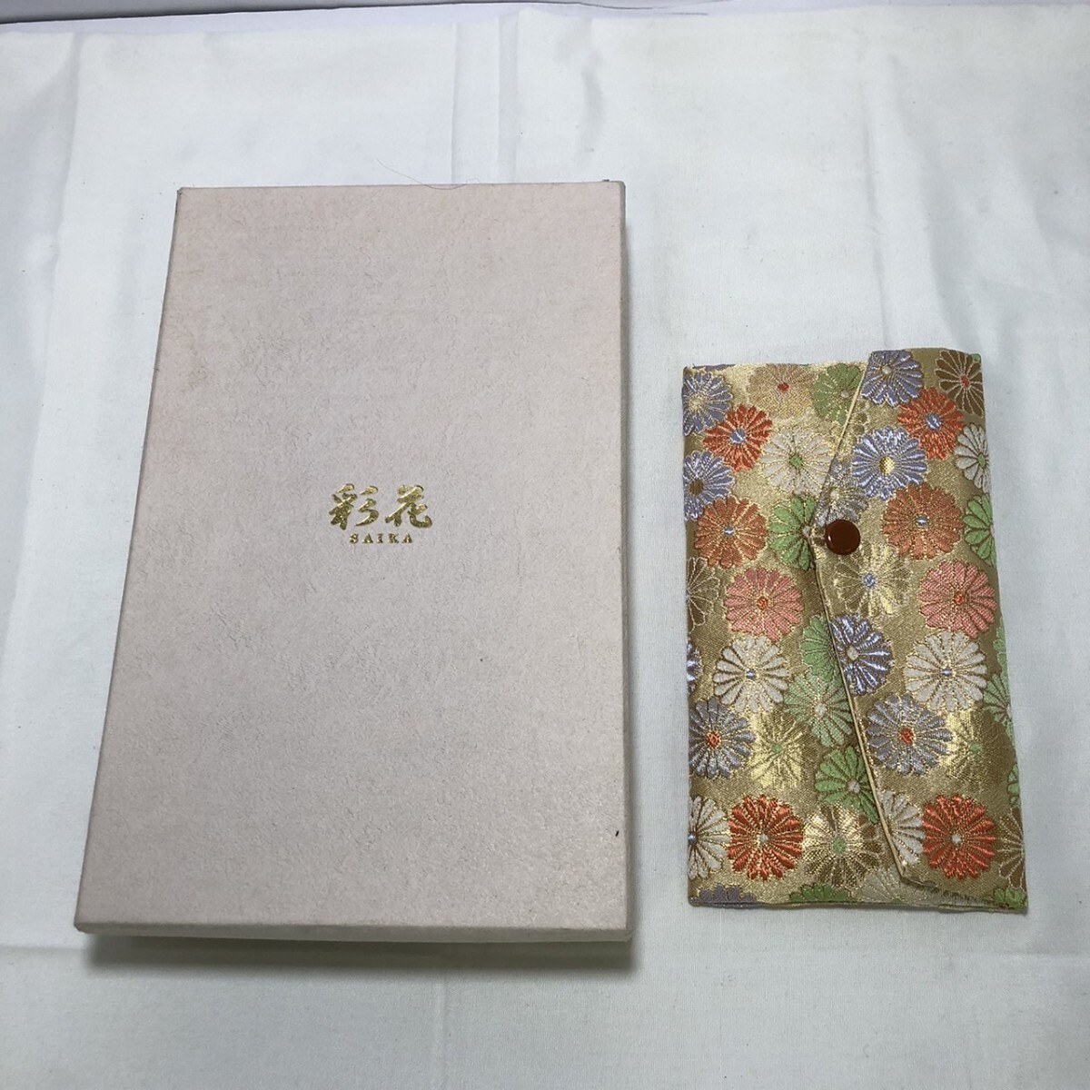 1000円スタート【まとめ売り】数珠 2点セット 彩花 SAIKA 正絹 ブラック 収納ケース付き 御念珠 葬儀 お葬式 お念珠_画像2