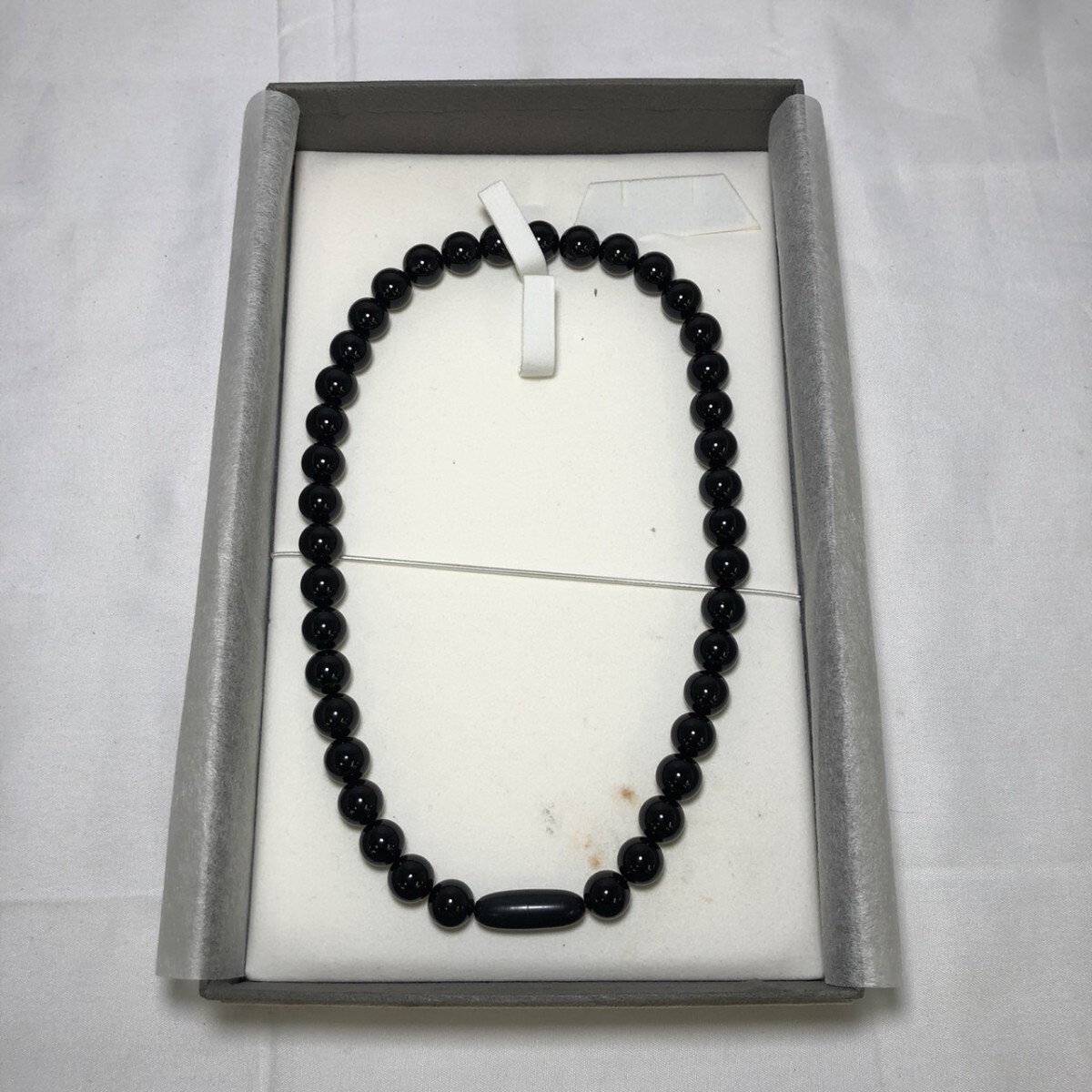 1000円スタート【まとめ売り】数珠 2点セット 彩花 SAIKA 正絹 ブラック 収納ケース付き 御念珠 葬儀 お葬式 お念珠_画像4