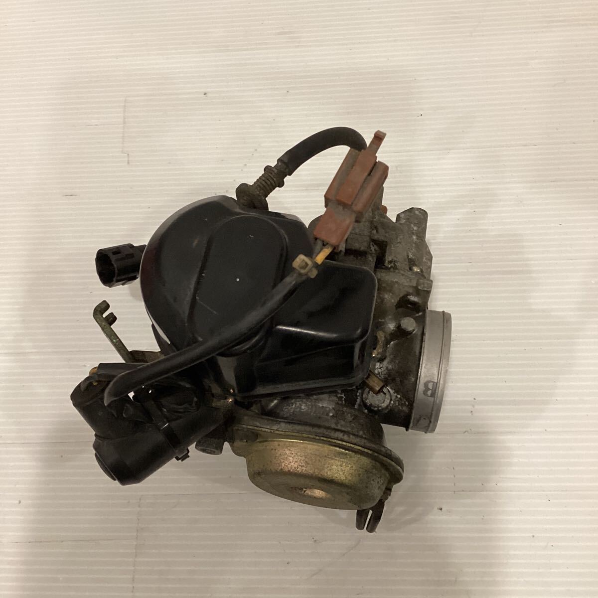 A53-8 スズキ ヴェクスター150 CG42A キャブレター　動作確認済み 純正部品_画像1