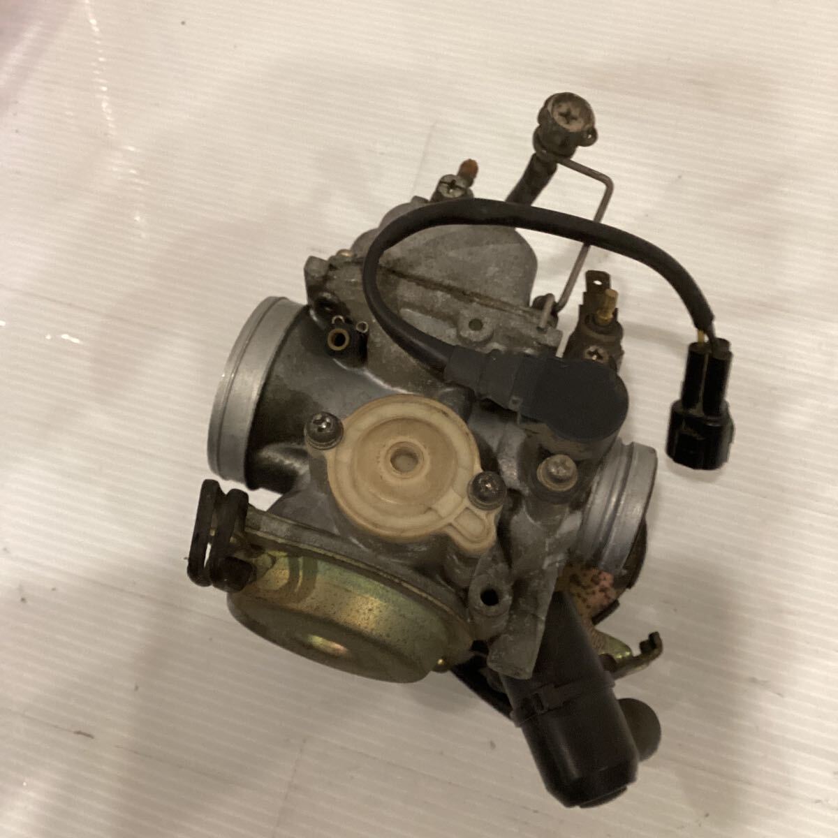 A53-8 スズキ ヴェクスター150 CG42A キャブレター　動作確認済み 純正部品_画像3