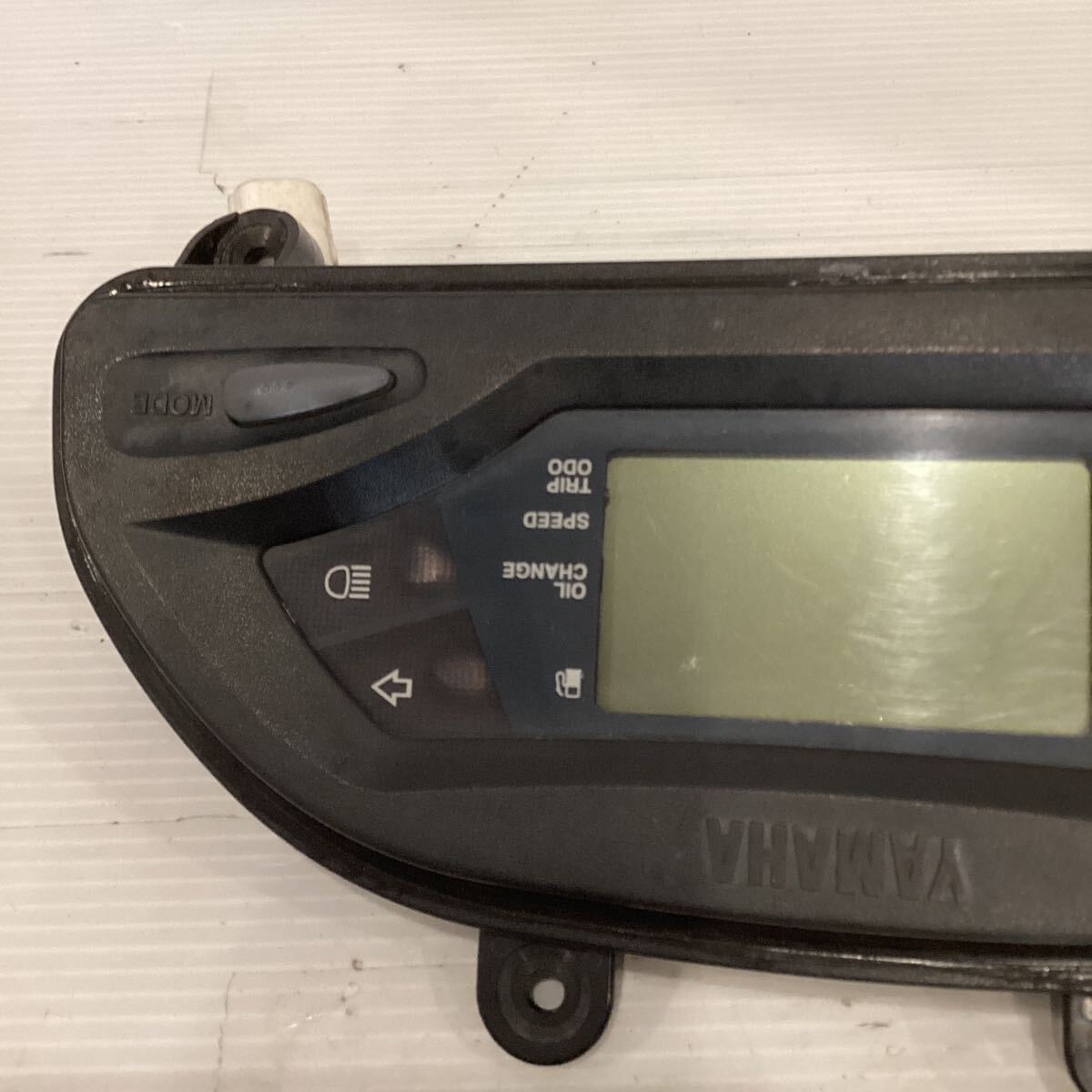 E61-15 ヤマハ マジェスティ125 キャブ車 5CA スピードメーター　動作確認済み 純正部品_画像2