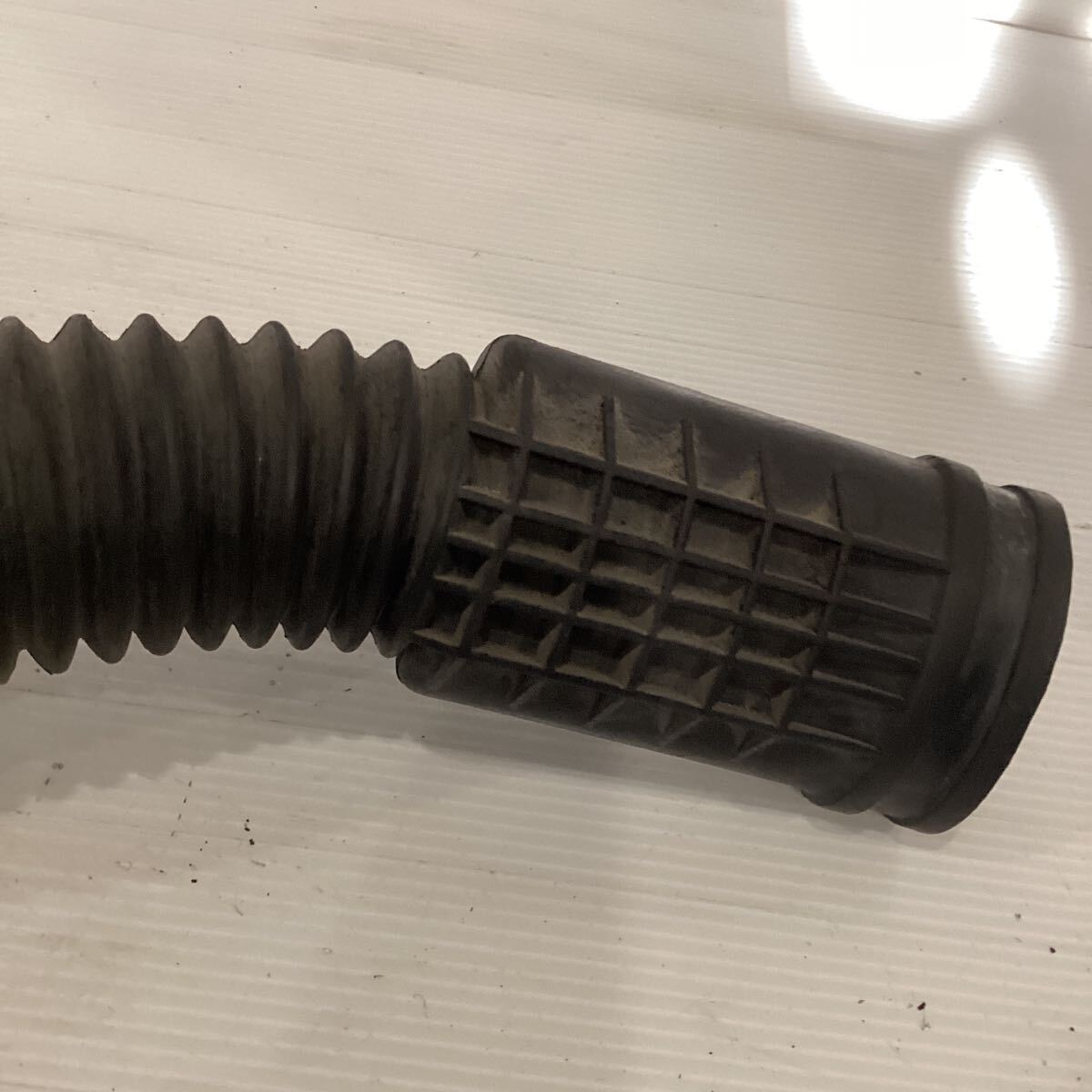 j17-9 ヤマハ マジェスティ125 キャブ車 5CA エアクリーナーダクト　純正部品_画像4