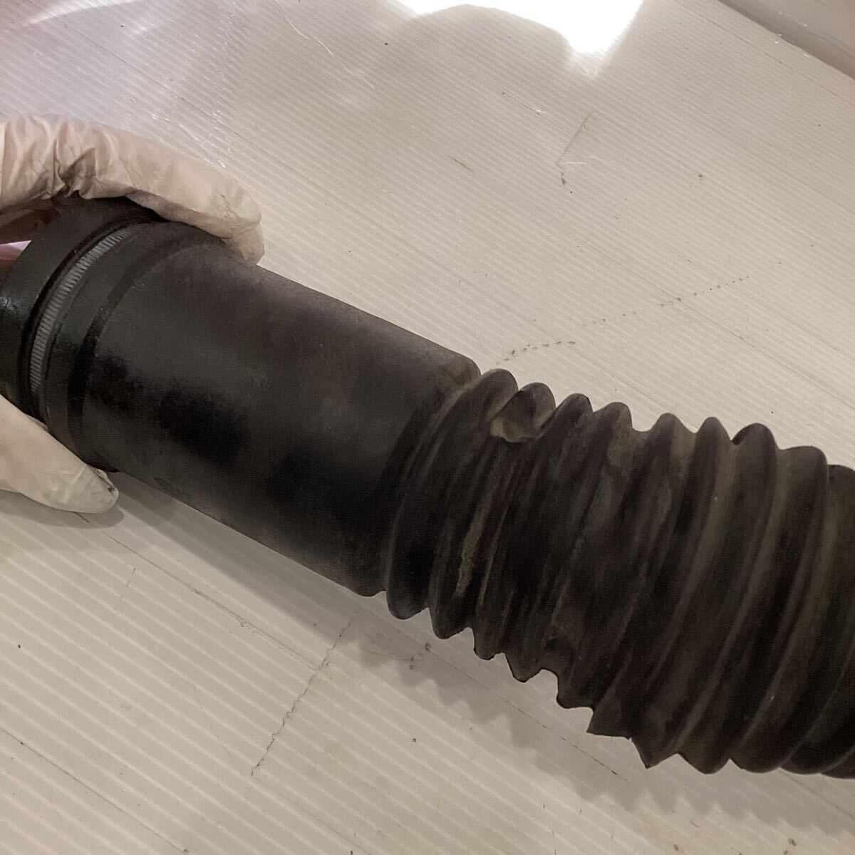 j17-9 ヤマハ マジェスティ125 キャブ車 5CA エアクリーナーダクト　純正部品_画像5