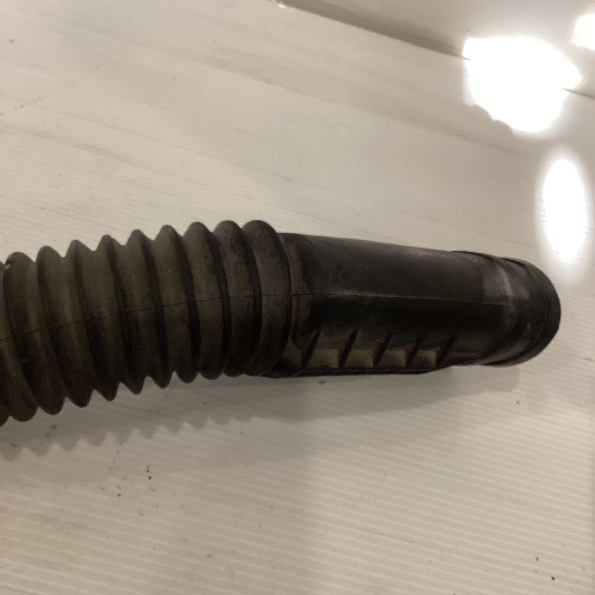 j17-9 ヤマハ マジェスティ125 キャブ車 5CA エアクリーナーダクト　純正部品_画像7