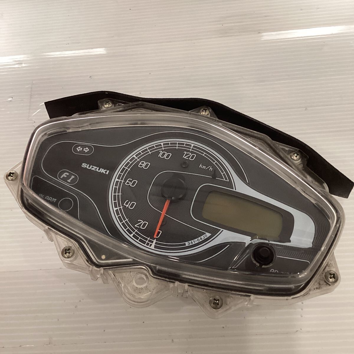 E61-21 スズキ アドレスV125S CF4MA スピードメーター 動作確認済み 純正部品_画像1