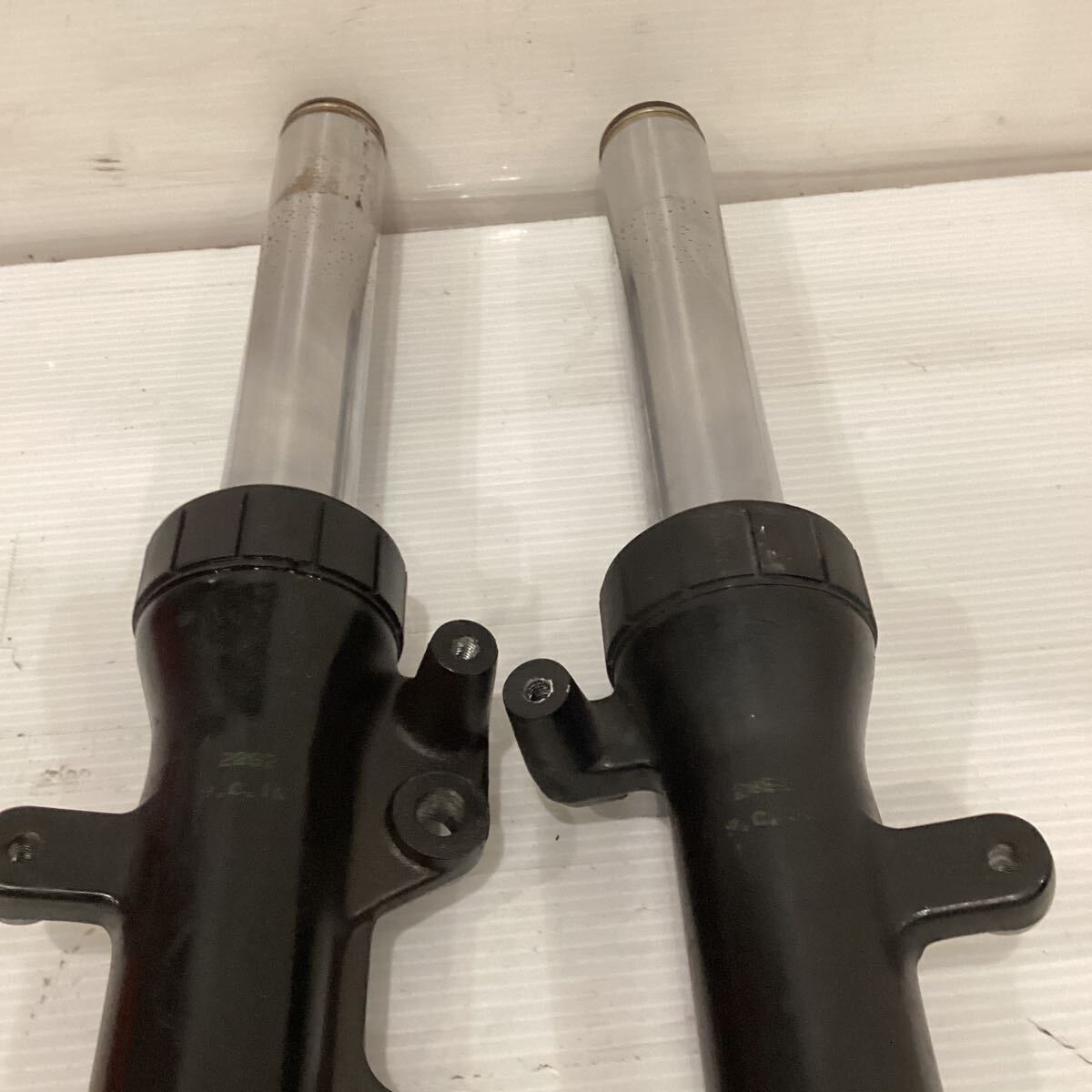 A10-5 ヤマハ シグナスX SE44J 国内2型　フロントフォーク　漏れ有り　純正部品_画像4