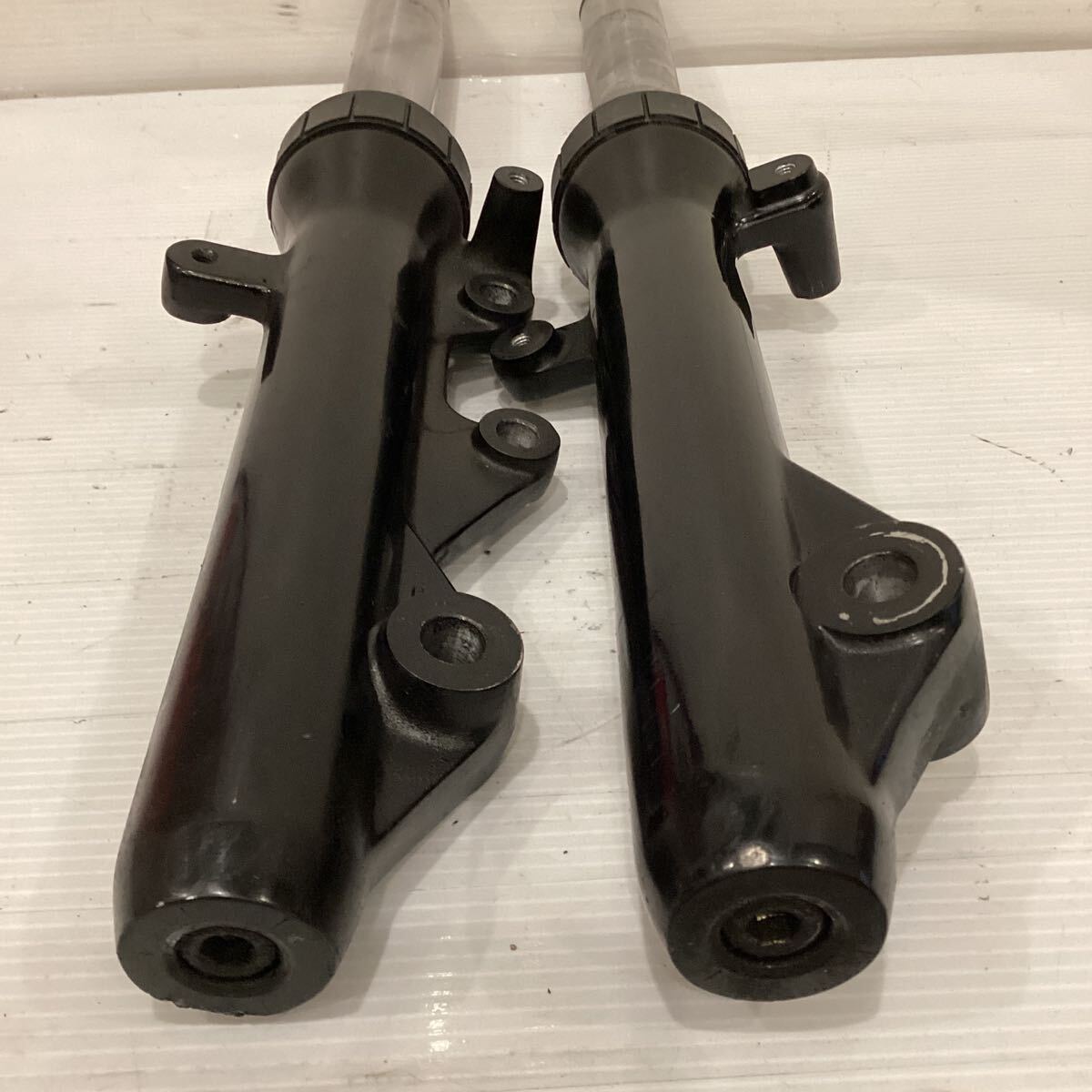 A10-9 ヤマハ シグナスX SE44J 国内2型　 フロントフォーク　漏れ有り　純正部品_画像3